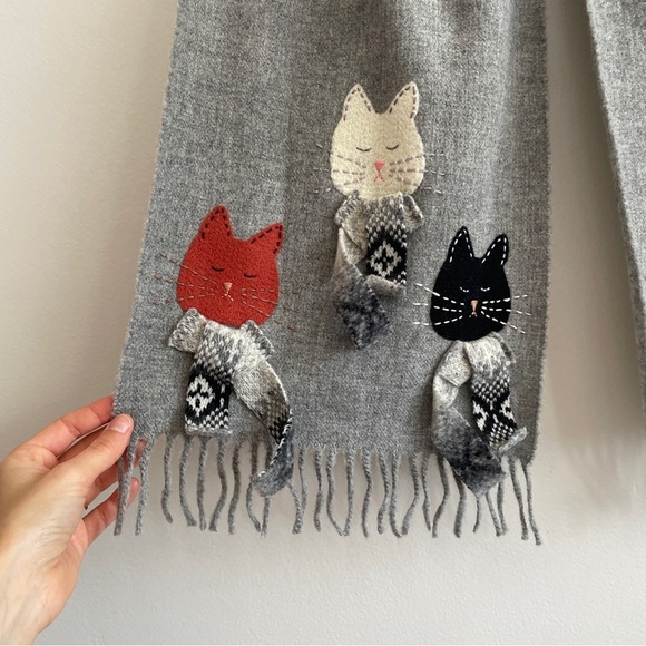 Tait and Style 3D wool cat lady scarf fringe cute fun teacher winter warm cozy - Picture 2 of 16